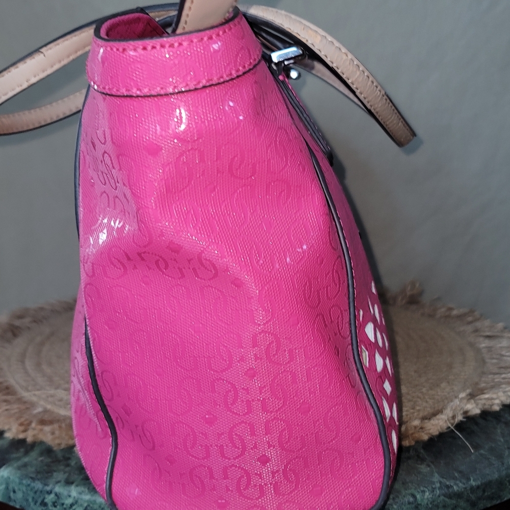 Guess purse - Picture 7 of 10